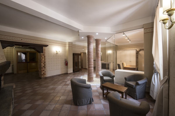 Hotel Sesmones (Cornegliano Laudense)